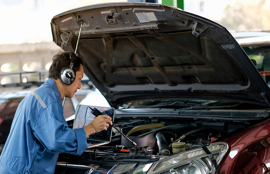 How to Spot the Warning Signs That You Need Auto Repair